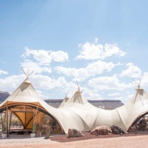YELLOWSTONE GLAMPING